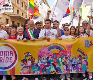 Roberto Gualtieri al Pride 2023