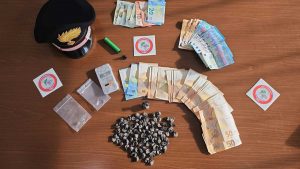 Terni - Carabinieri - La droga sequestrata
