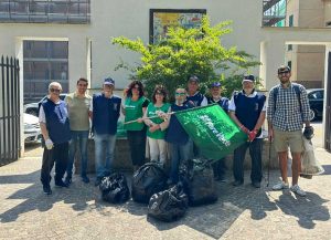 Civita Castellana - I volontari dell'associazione ambientalista Fare Verde in azione
