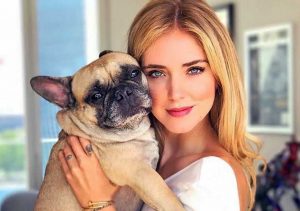 Chiara Ferragni con la cagnolina Matilda