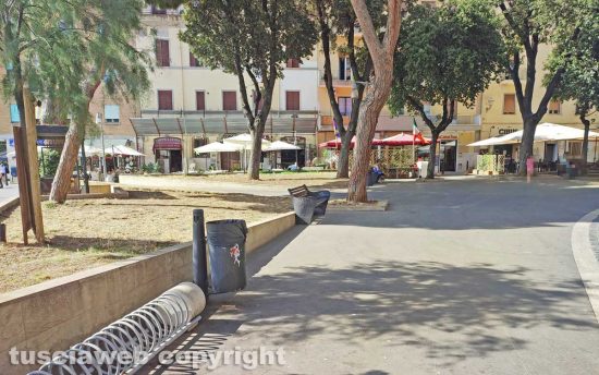 Civitavecchia - Piazza Calamatta