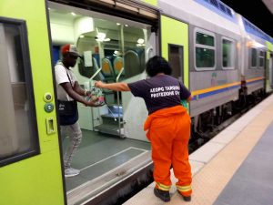 Ferrovia - Tarquinia - Disagi per i passeggeri bloccati ore sulla linea Roma-Pisa - Intervento della protezione civile