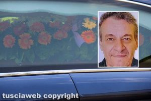 Funerali - Nel riquadro: Mauro Sbarra