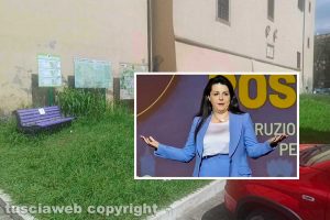 Viterbo - Incuria davanti al museo nazionale etrusco a piazza della Rocca e nel riquadro la sindaca Chiara Frontini