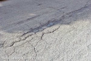 Viterbo - Buche lungo strada Capretta