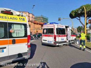 Viterbo - Ambulanze a piazzale Gramsci