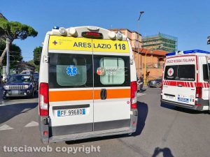 Viterbo - Ambulanza a piazzale Gramsci - Immagine di repertorio