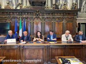 Viterbo - Da sinistra, Alessandro Maurizi, Fausto Vinci, Chiara Frontini, Luca Profili, Alfonso Antoniozzi e Davide Crescenzi