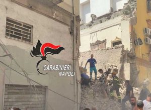 Palazzina crollata a Torre del Greco