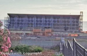 Civitavecchia - La tribuna del Fattori con i ponteggi