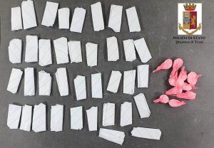 Terni - Minorenne trovato con 37 dosi di ketamina e 11 di cocaina