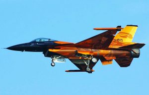 Un aereo militare F-16