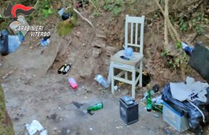 Spaccio nei boschi dell'alta Tuscia - Nella foto un bivacco