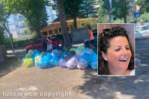 Viterbo - Sacchi di plastica in via Monte Cervino - Nel riquadro: Chiara Frontini