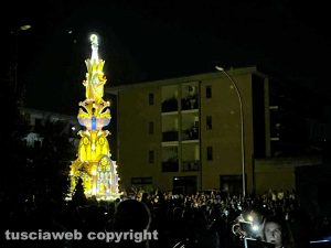 Minimacchina - Santa Rosa, Miracolo di fede incanta Santa Barbara