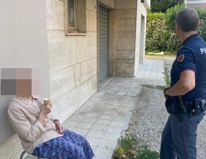 Viterbo - Anziana trovata in stato confusionale e aiutata dalla polizia