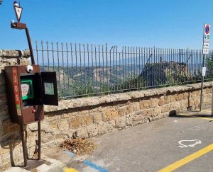 Bagnoregio - Defibrillatore semiautomatico