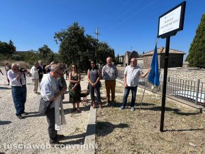 Piazzale del cimitero di Bagnaia intitolato a Vincenzo Frittelli