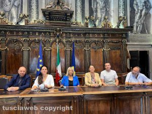 Da sinistra Ulisse Mariani, Chiara Frontini, Rosanna Schiralli, Rosanna Giliberto, Paolo Fatiganti e Umberto Di Fusco