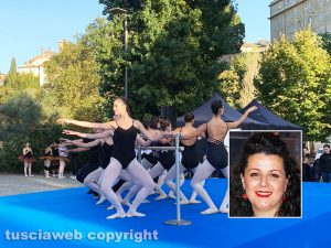 Viterbo - Valle Faul - La manifestaione "Giovacamo pe strada" - Nel riquadro la sindaca Chiara Frontini