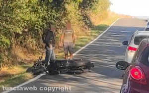 Tuscania - Moto contro auto sulla Vetrallese