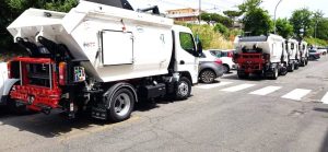 Santa Marinella - I camion per la raccolta rifiuti