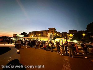 Viterbo - La fila al parcheggio del Sacrario