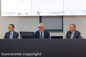 Viterbo - La presentazione del rapporto "Sostenibilità territoriale del distretto della ceramica" Sergio Saggini, Luciano Monti e Domenico Merlani