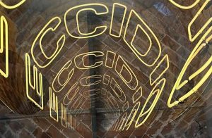 “Eccidio”, opera site specific di Iván Navarro