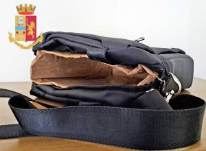 Viterbo - Le borse schermate per l'antitaccheggio