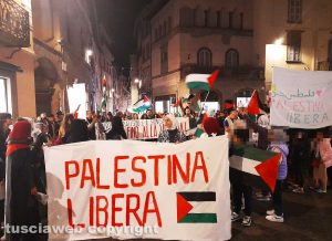 Viterbo - La manifestazione per la pace