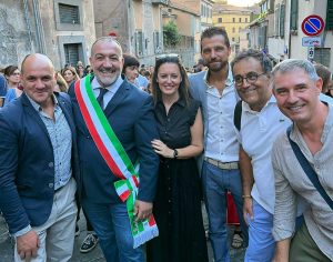 Vitorchiano - Il sindaco Grassotti e altri amministratori