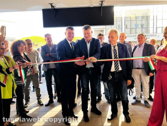 L'inaugurazione della nuova sede della Uil Viterbo