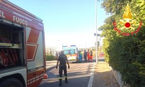 Santa Marinella - Vigili del fuoco e 118 sul lungomare Marconi