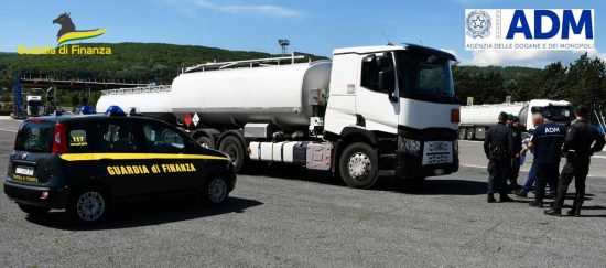 Guardia di finanza e Adm - Controlli a carburanti