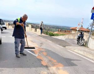 Tarquinia - Camion perde gasolio
