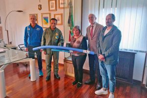 Viterbo - La cerimonia di consegna dei nuovi kit di nuoto