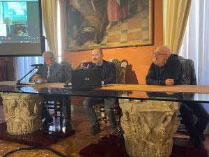 Viterbo - Palazzo Bugiotti - Gli studenti della Tuscia incontrano Andrej Longo