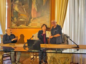Viterbo - Palazzo Bugiotti - Gli studenti della Tuscia incontrano Andrej Longo