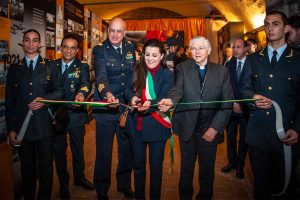 Viterbo - La mostra itinerante sui cento anni dell'aeronautica militare