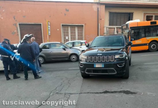Viterbo - Auto investe una ragazzina in via Sabotino