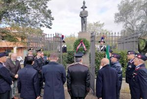Viterbo - La commemorazione dei caduti militari e civili nelle missioni internazionali per la pace