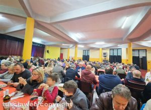 Viterbo - Cena di gemellaggio tra le associazioni "Ex Facchini di Santa Rosa" e "La Rosa"