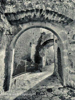 Bassano in Teverina in bianco e nero