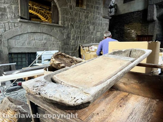 Viterbo - L'allestimento del set per il film In the hand of Dante