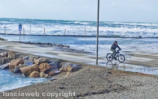 Nuova mareggiata a Civitavecchia