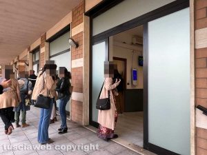 Viterbo - L'ufficio anagrafe in via Garbini