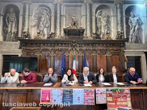 Da sinistra, Alberto Guerrini, Mario Burla, Armando Miralli, Chiara Frontini, Alfonso Antoniozzi, Katia Scardozzi, Elisa Turchetti, Marco Lilli