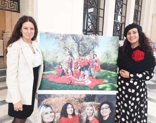 Roma - La consigliera comunale Antonella Sberna alla mostra "Il corpo della donna è vita, solo rose rosse"