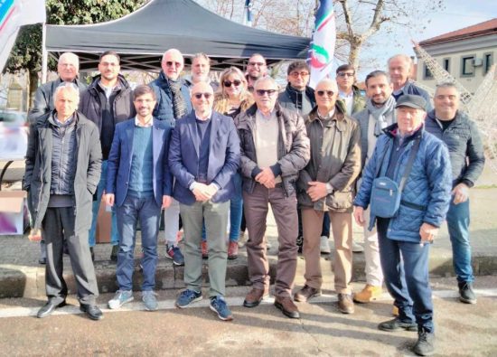 Montefiascone - La raccolta solidale di Fratelli d'Italia